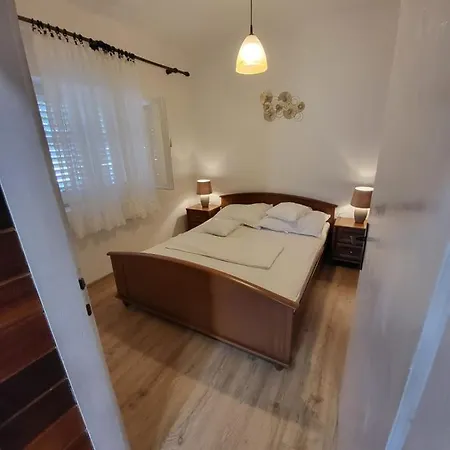 Rustic דירה